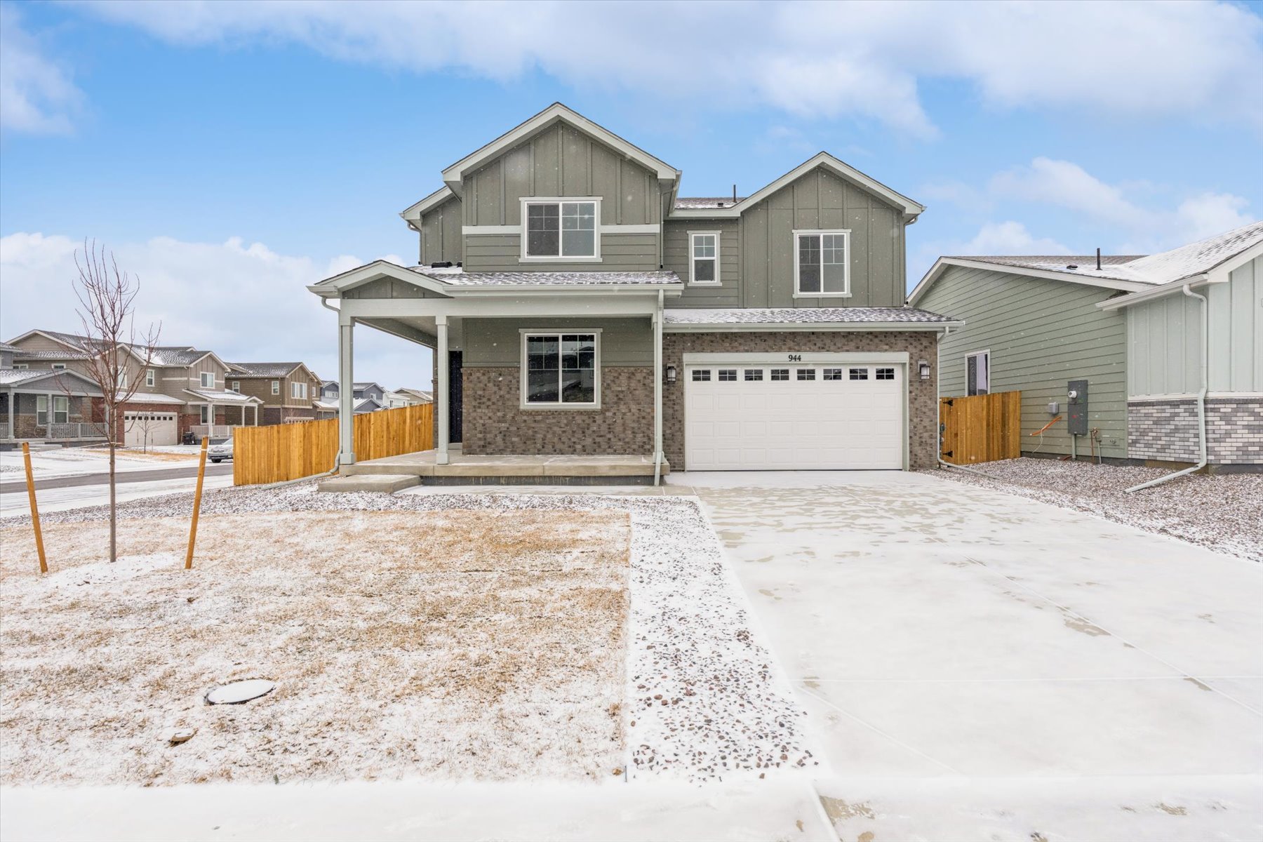 1506 944 Harvard Street