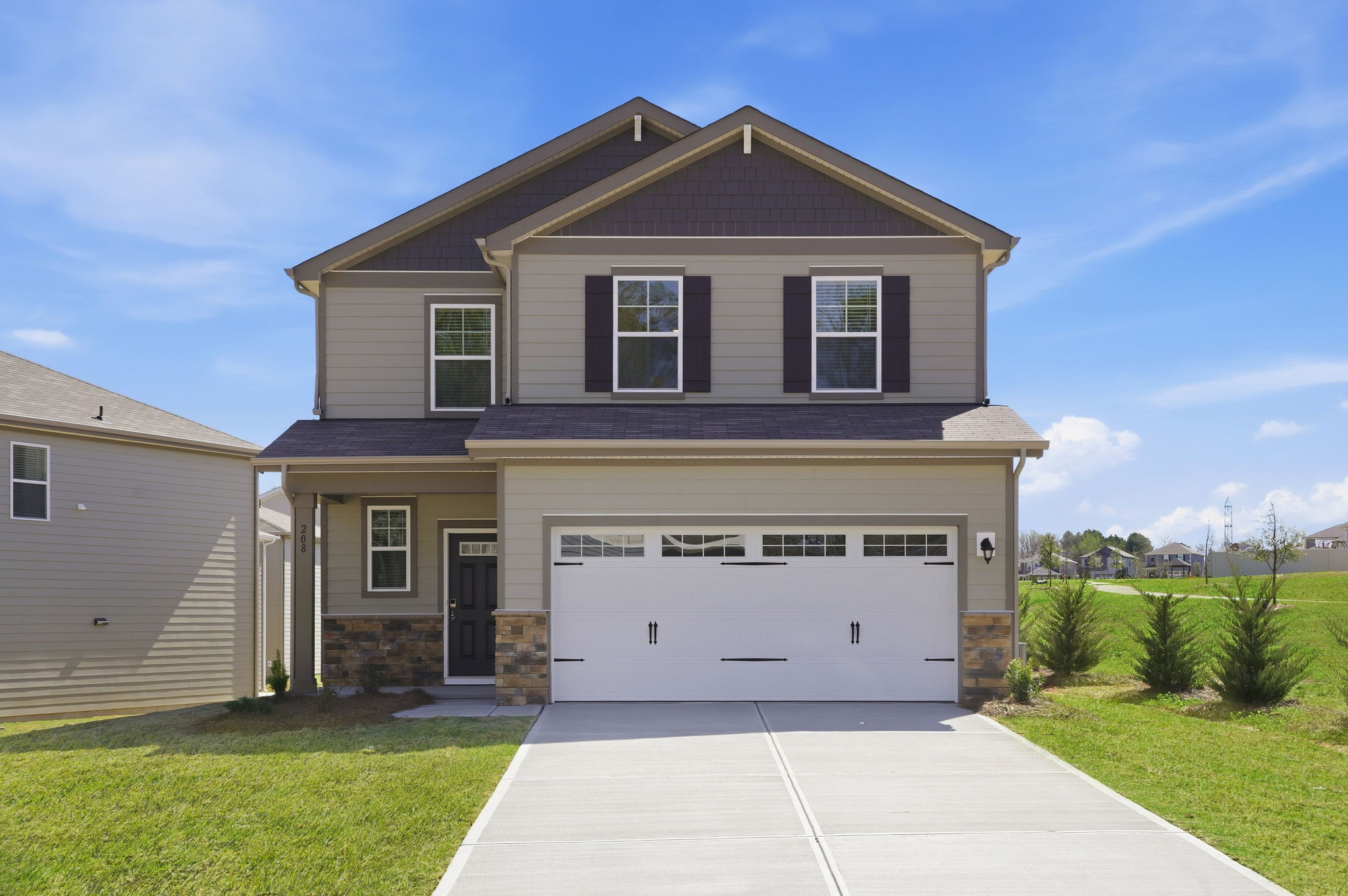 0118 208 Bezelle Ave